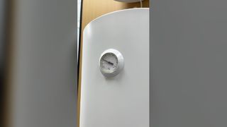 Elektryczny podgrzewacz wody 220–240 V. Precyzyjna kontrola temperatury